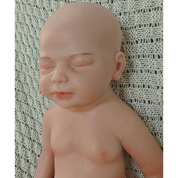 US 45cm Eyes Closed Sleeping Reborn Boy Baby Dolls 6.16lbs Full Silicone Dolls - Picture 2 of 10